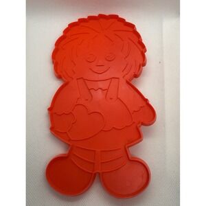 Vintage Raggedy Ann Cookie Cutter Mold Bobbs Merrill Red Plastic‎ Large